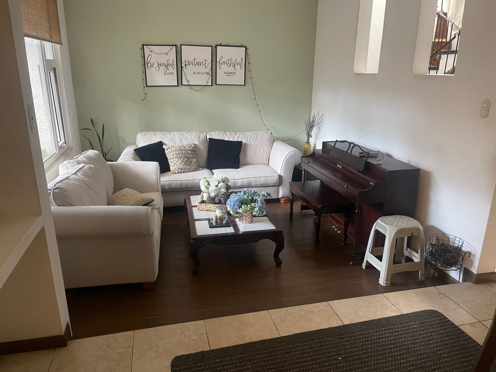 Casa residencial en venta con cuarto de servicio - KM 16 CAES