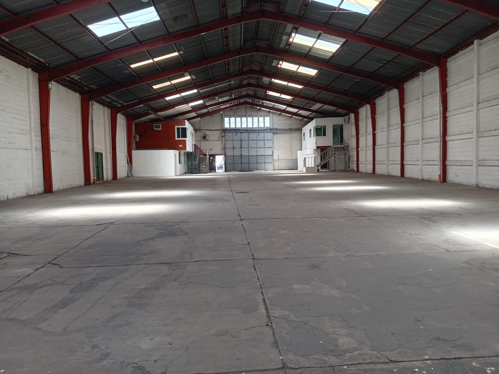 Bodega en renta en zona 2 de Mixco A 150 mts de la Roosevelt