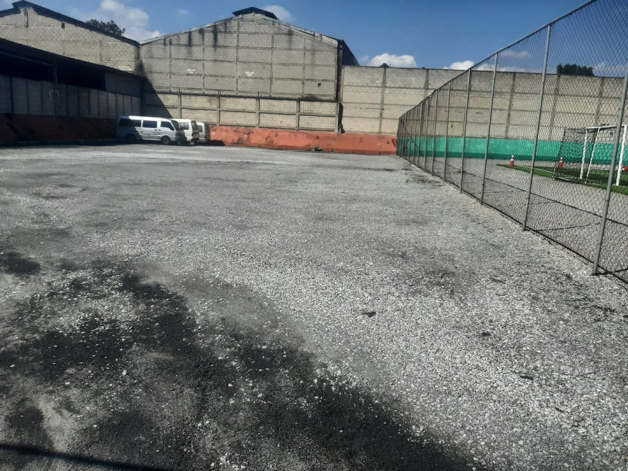 Terreno de 3 manzanas en venta sobre Calzada Roosevelt