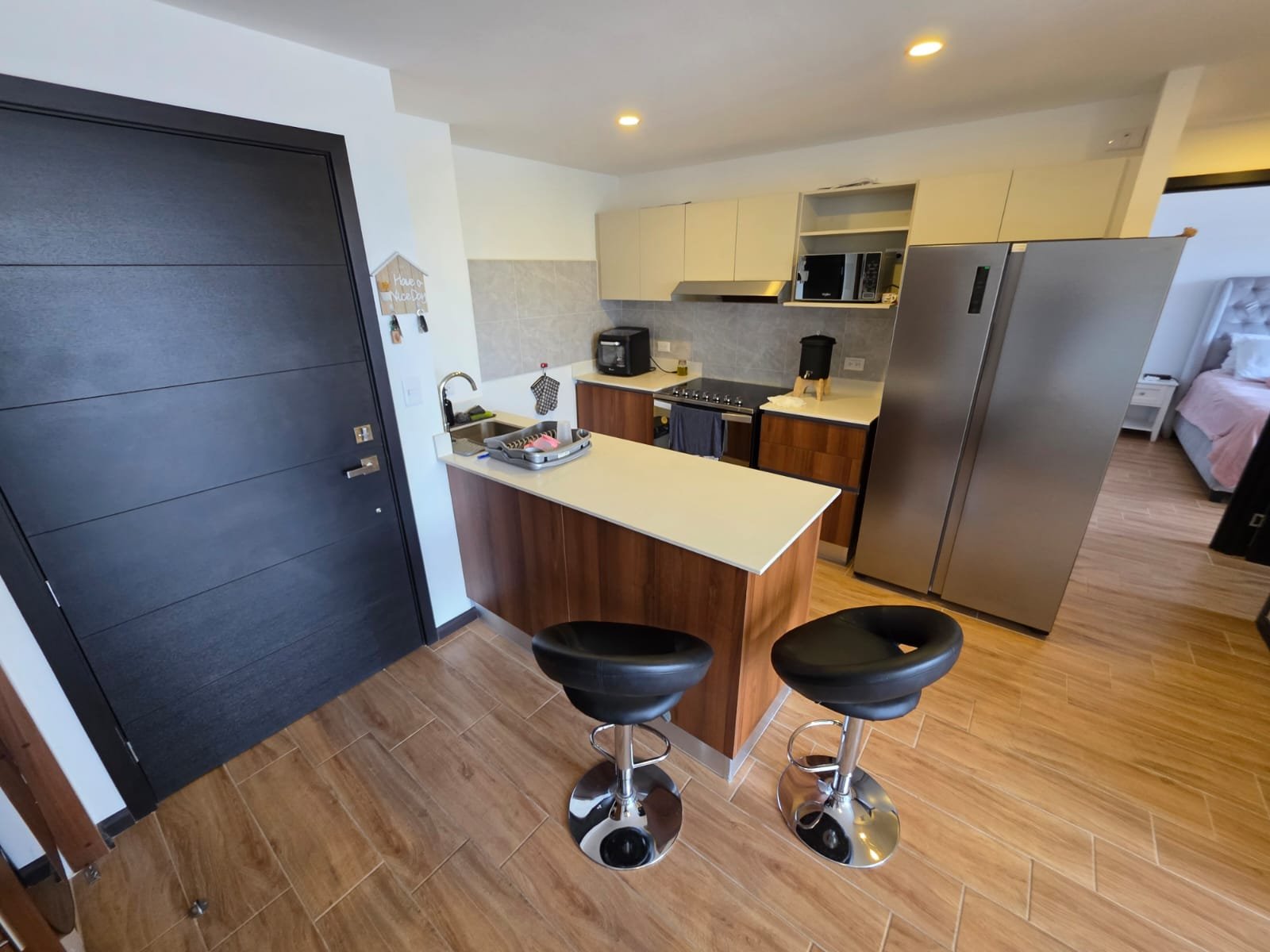 Apartamento amueblado en renta - 2 habitaciones en zona 13