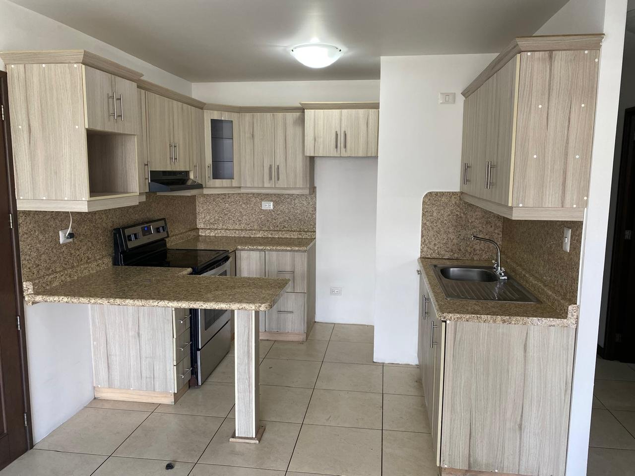 Apartamento en Edificio Portico zona 7 - 3 habitaciones