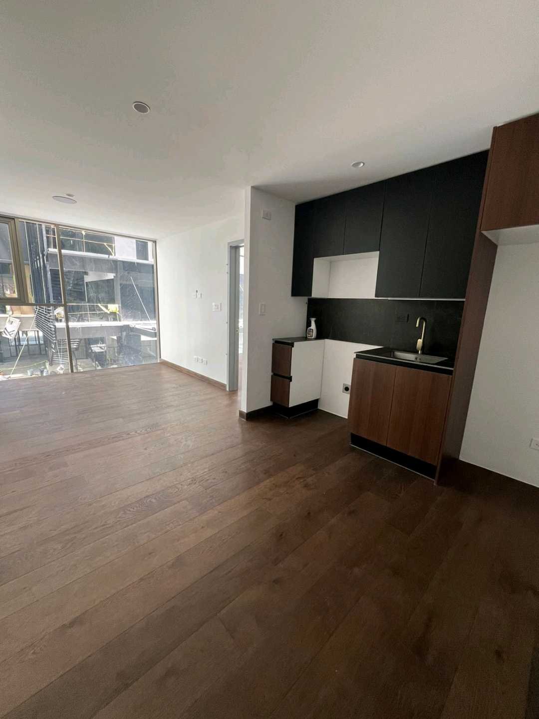 RENTA APARTAMENTO NUEVO EN EDIFICIO ATARAH EN ZONA 10