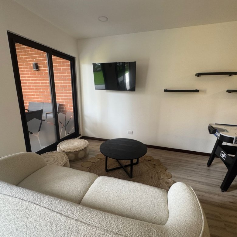 Apartamento para inversión  en zona 10 - 3 habitaciones en Neo 2