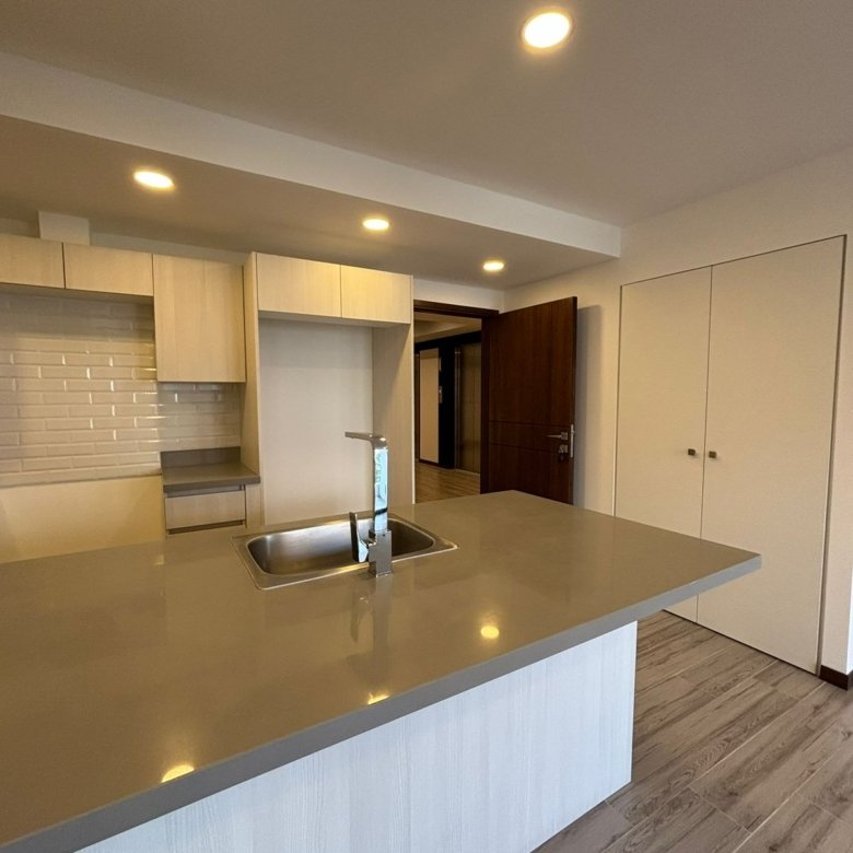 Venta de apartamento para inversión -2 habitaciones - zona 10 en Neo 2