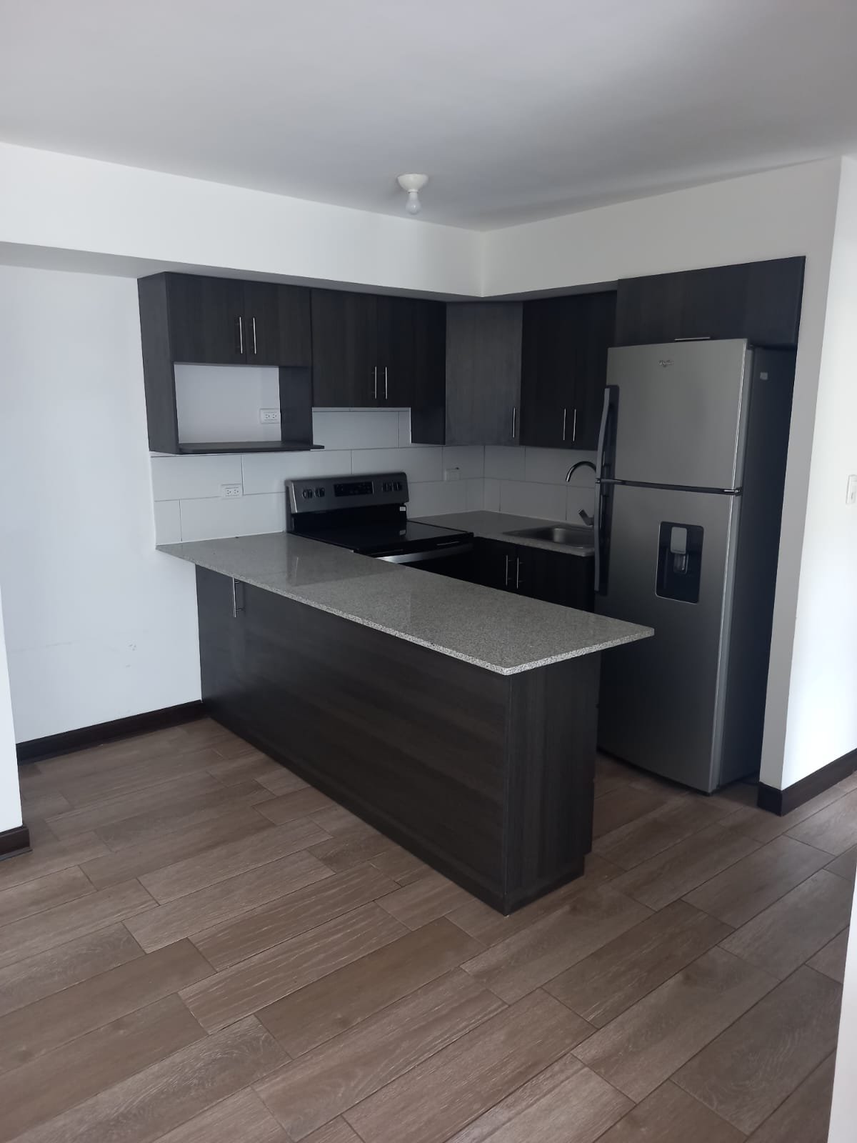 Venta de apartamento en zona 1 de Mixco - 3 habitaciones