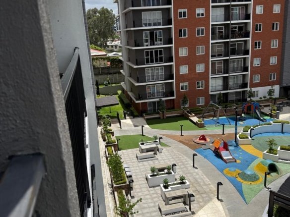Apartamento en venta - 2 habitaciones y piscina en zona 11 en Parque Once
