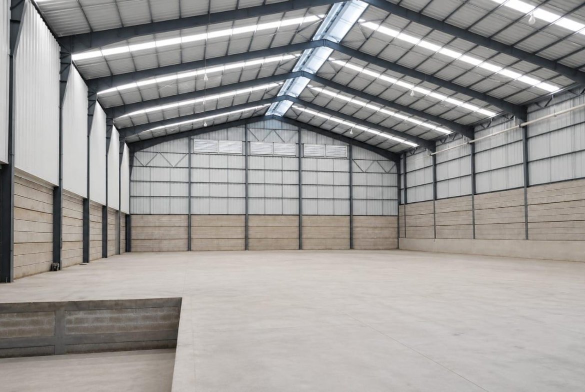 Bodega en renta en Condominio Industrial, Amatitlán - Image 1
