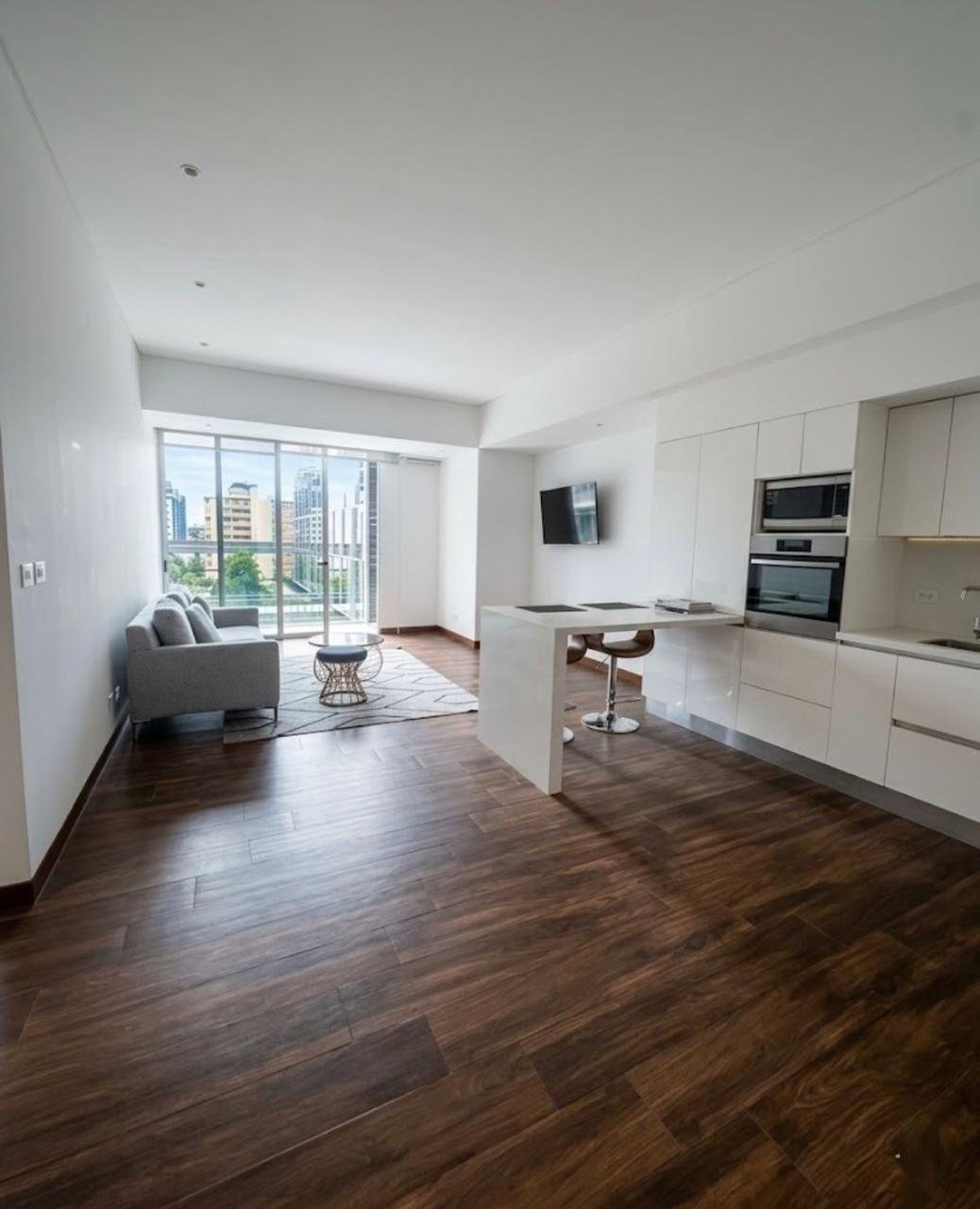 Apartamento amueblado en renta - 1 habitacion en zona 10 en Avia