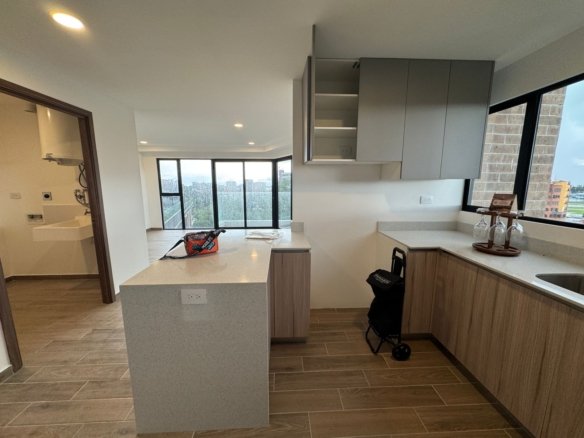 Apartamento con piscina en venta - Parque 14 - 3 habitaciones