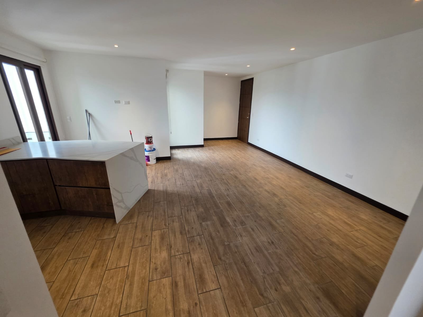 Apartamento en renta Diagonal 6 zona 10 - 3 habitaciones