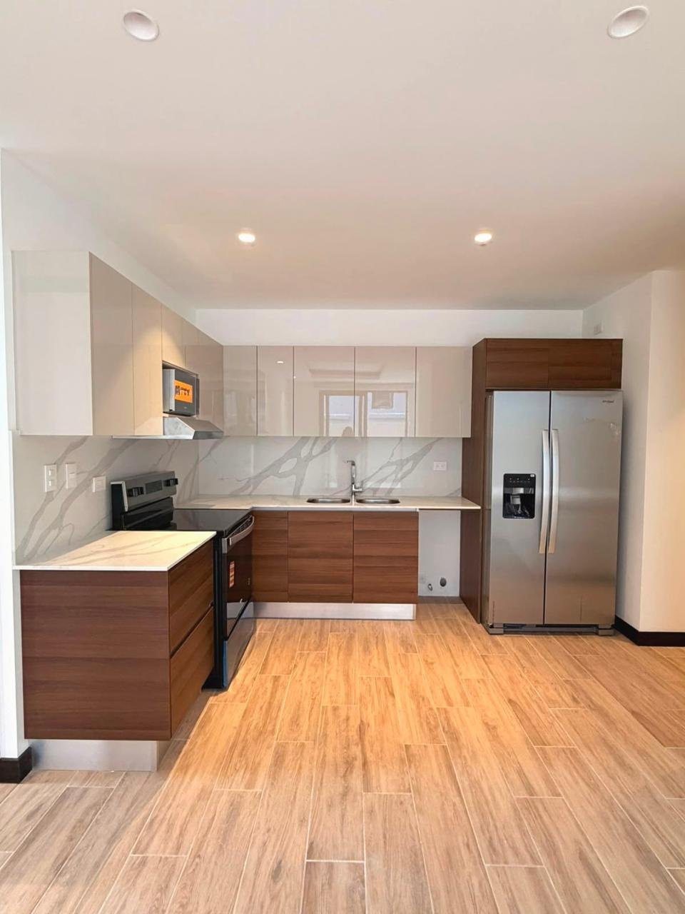Apartamento con terraza - 2 habitaciones en zona 13