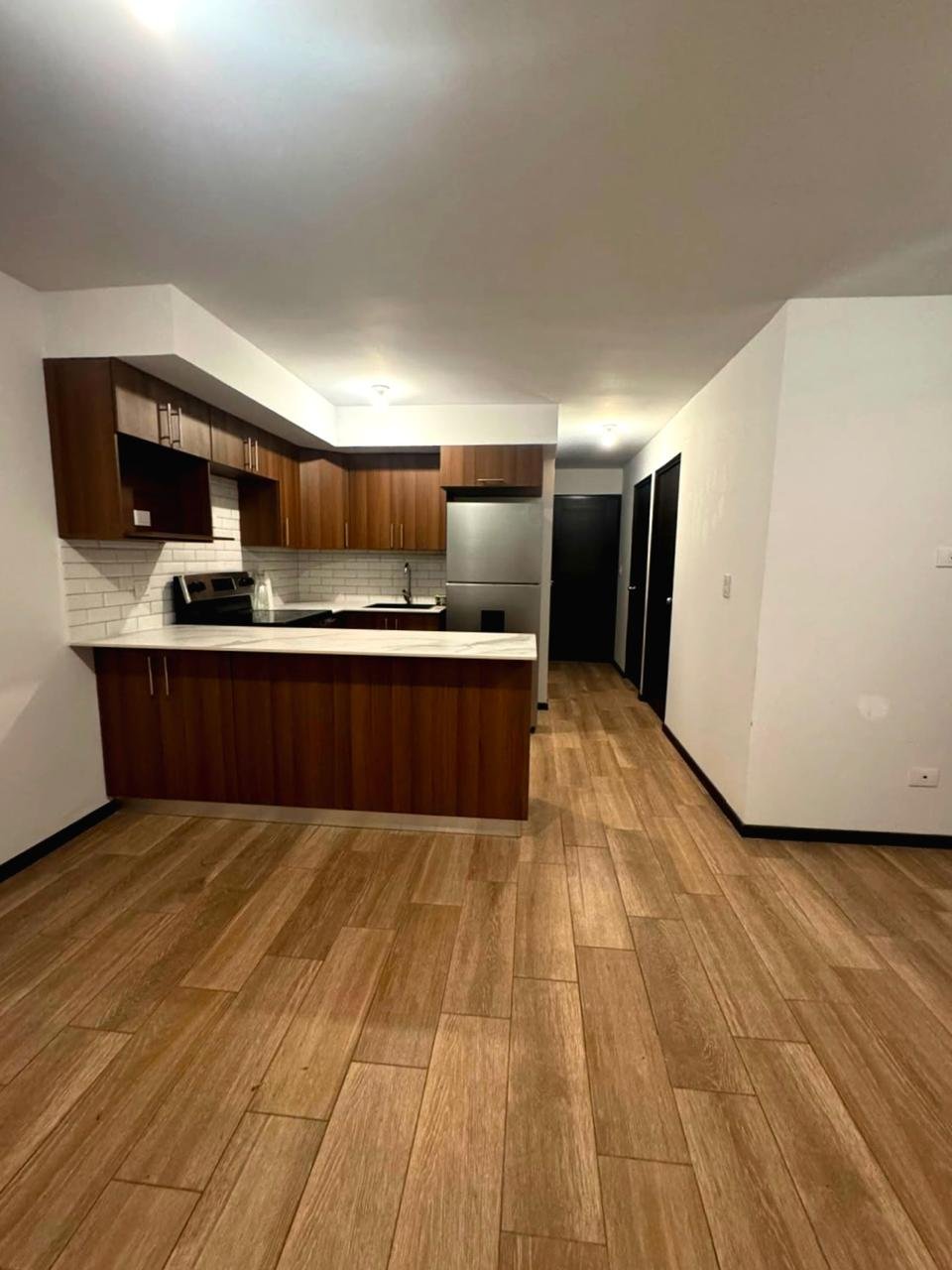Apartamento en renta - 3 habitaciones en KM 18 CAES en Bari