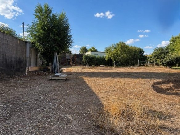 Terreno en venta entre Calzada Roosevelt y Calzada San Juan