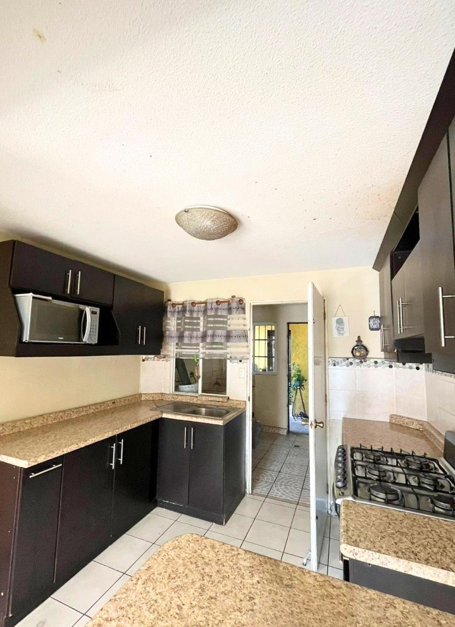 Casa en venta en Alameda de Villa Flores - 3 habitaciones