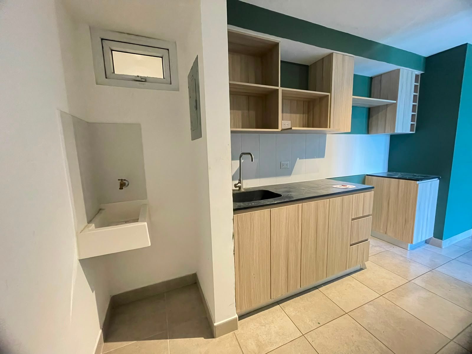 Apartamento en renta con gimnasio – 2 habitaciones en zona 2 – Baldone