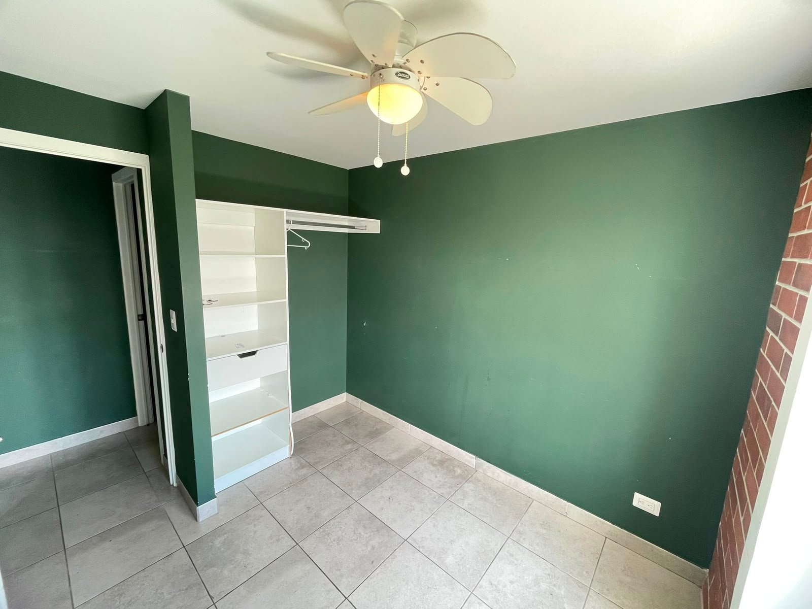 Apartamento en renta con gimnasio – 2 habitaciones en zona 2 – Baldone