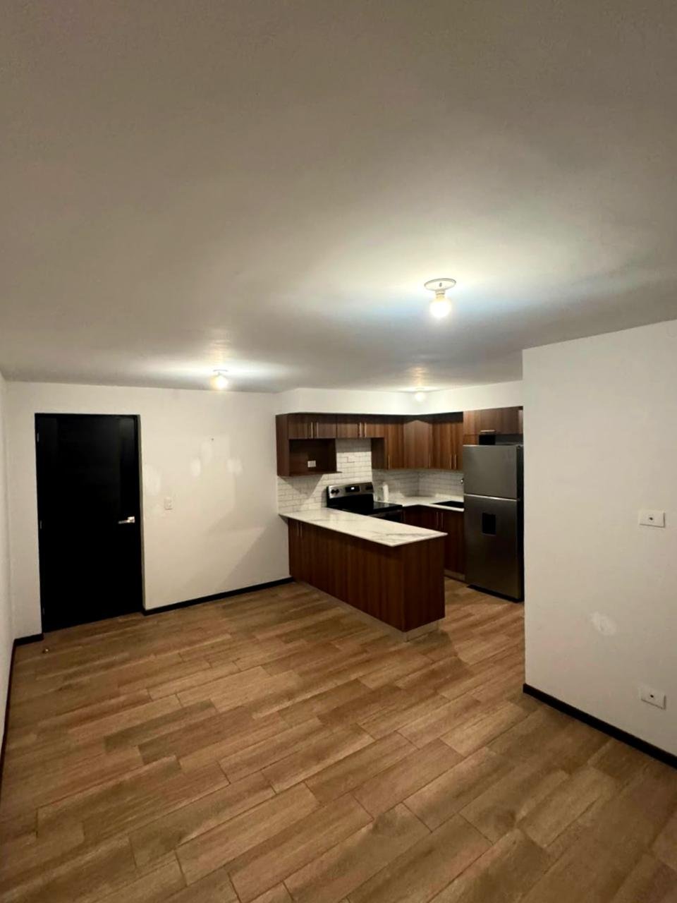 Apartamento en renta – 3 habitaciones en KM 18 CAES – Bari