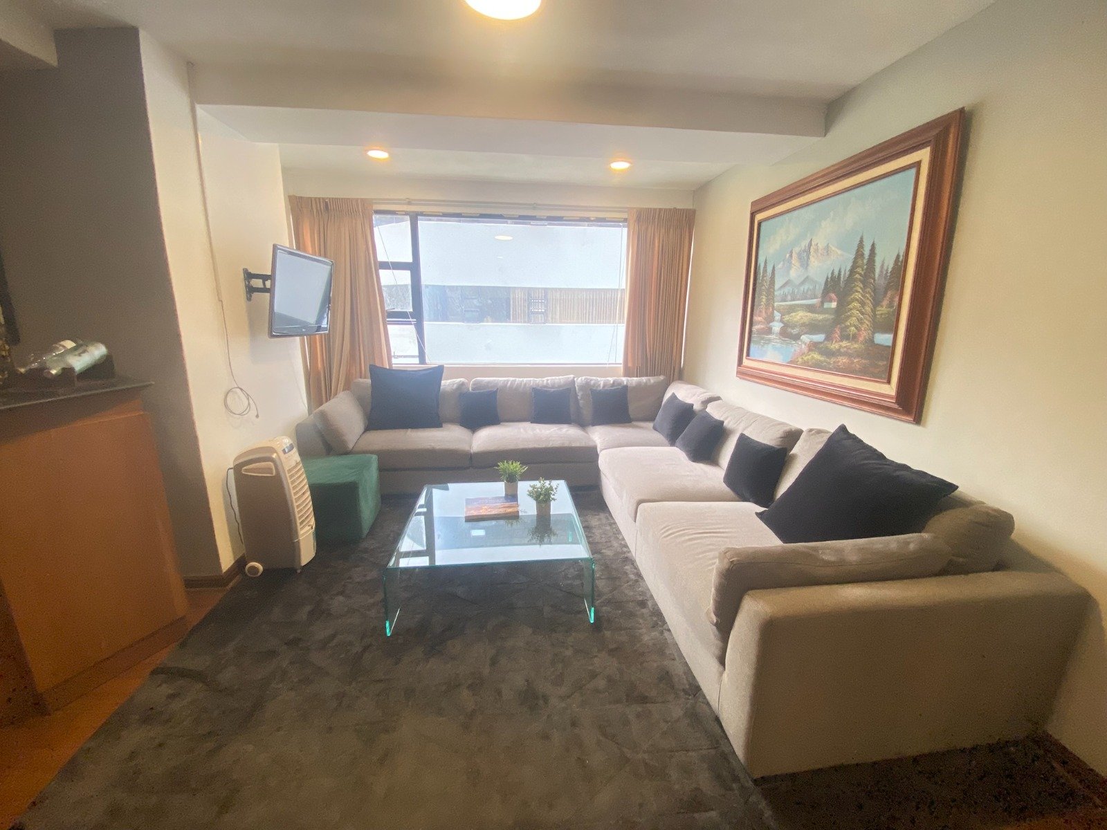 Apartamento amueblado en renta – 2 habitaciones en zona 14 - Image 2