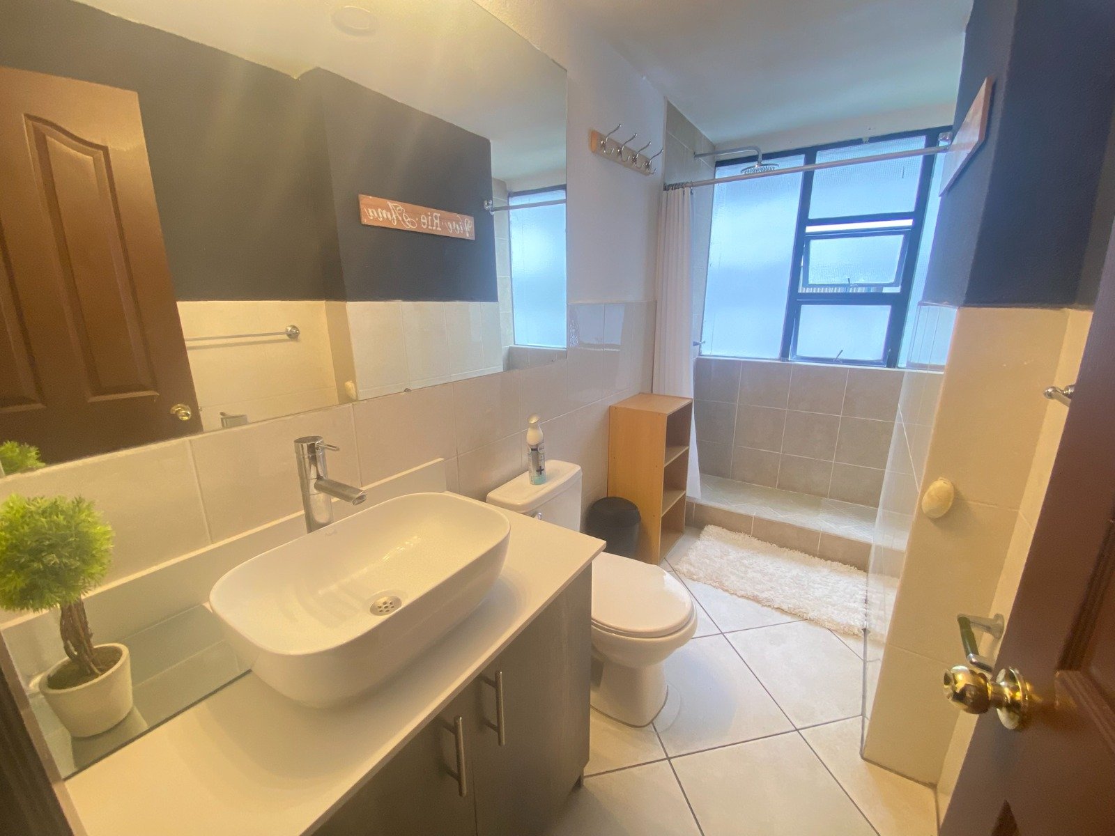Apartamento amueblado en renta – 2 habitaciones en zona 14 - Miniatura 6