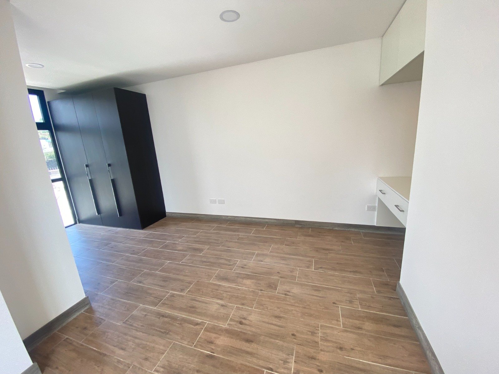 Renta de apartamento tipo estudio en zona 15 – 1 habitacion