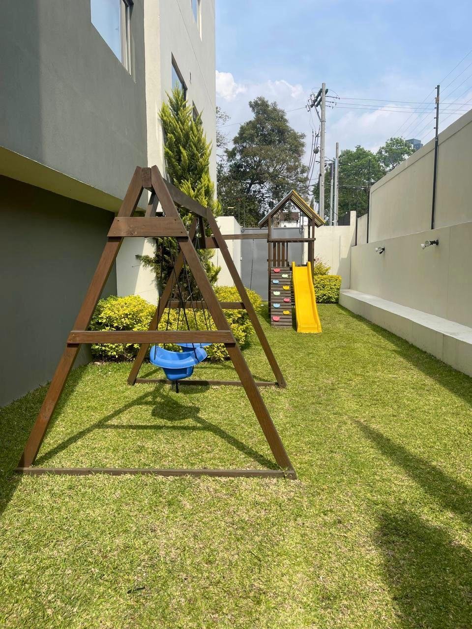 Renta de apartamento con balcon en zona 10 – 2 habitaciones - Miniatura 7