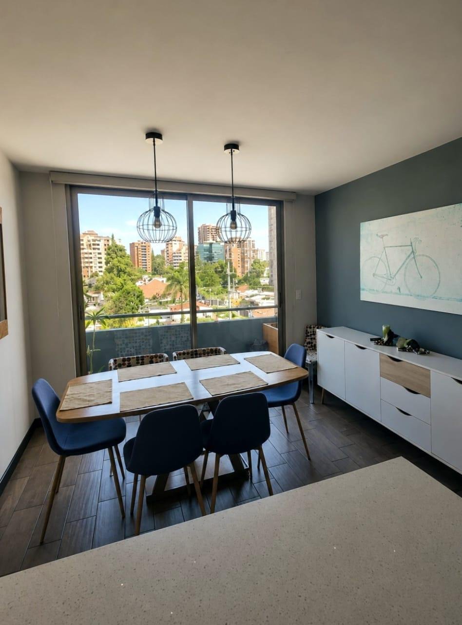 Renta de apartamento con balcon en zona 10 – 2 habitaciones - Miniatura 3
