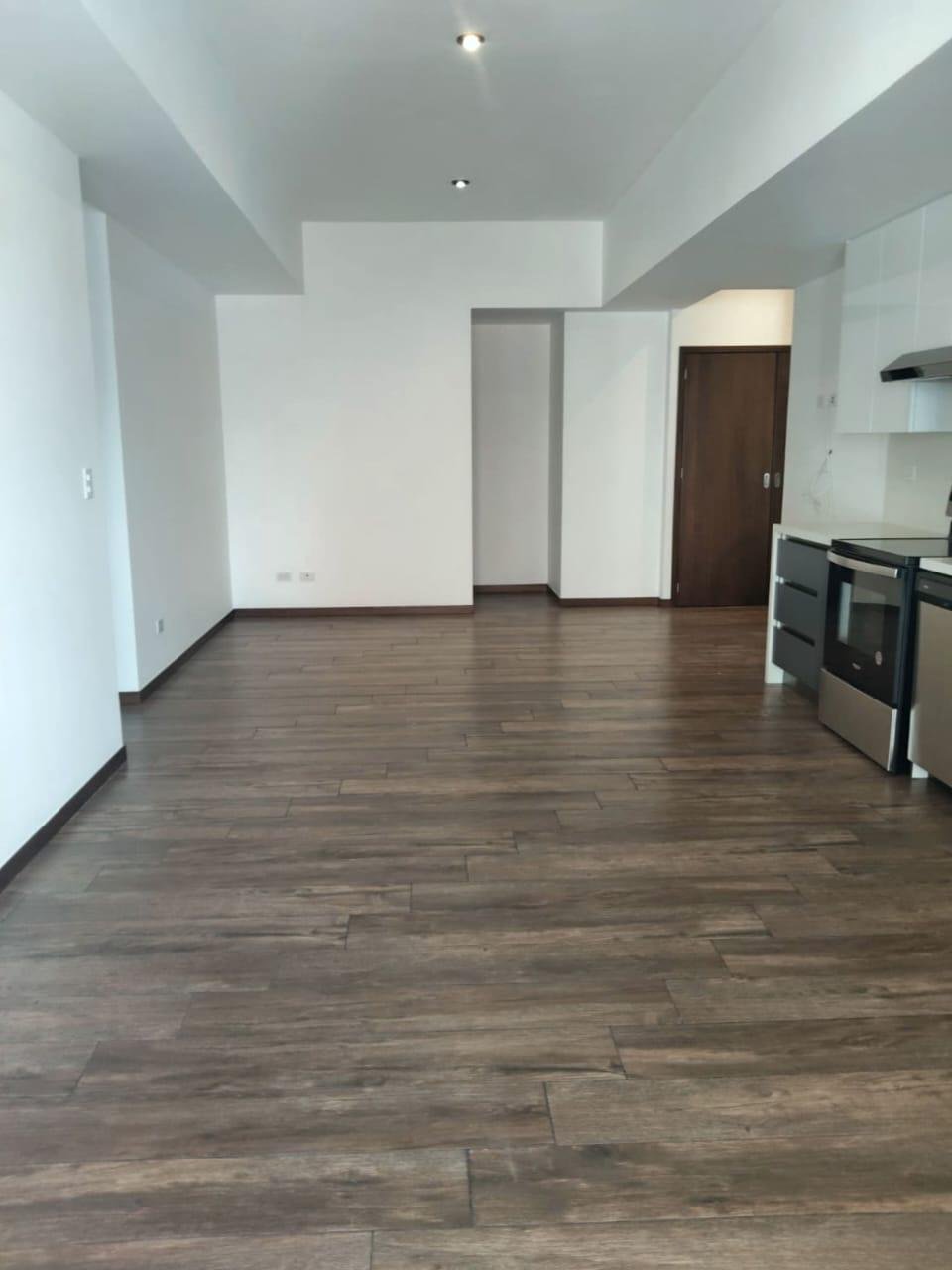 Apartamento en venta en nivel alto en zona 10 -2 habitaciones - Image 2