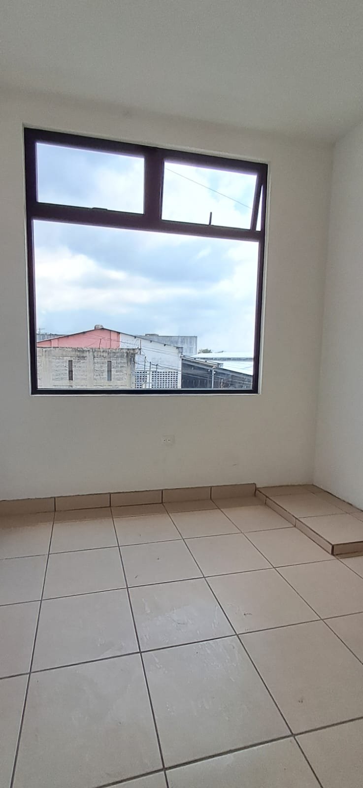 Renta de bodega en San Cristobal mixco de 900 metros
