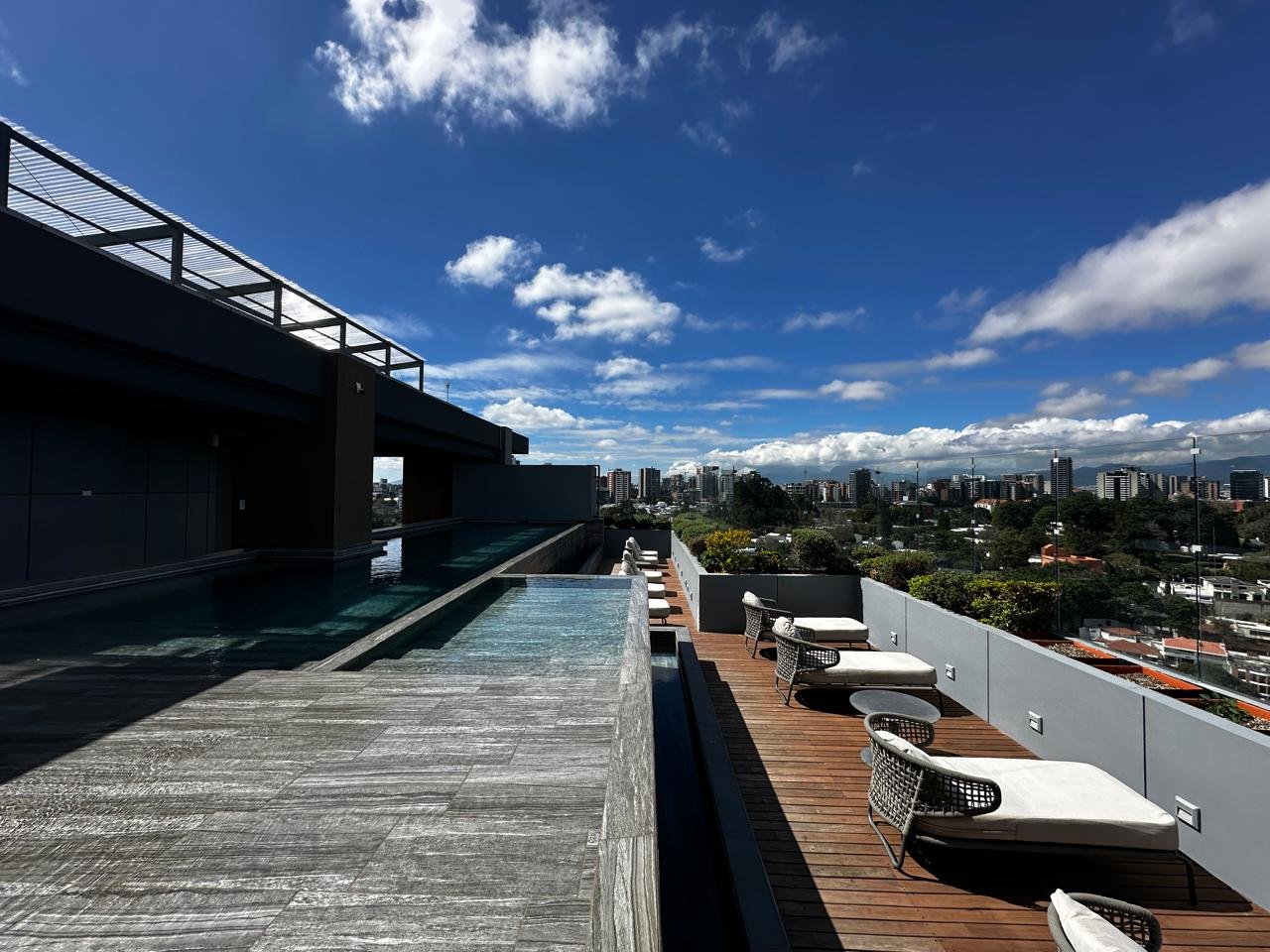 Apartamento en venta en Triva zona 15 – 2 habitaciones