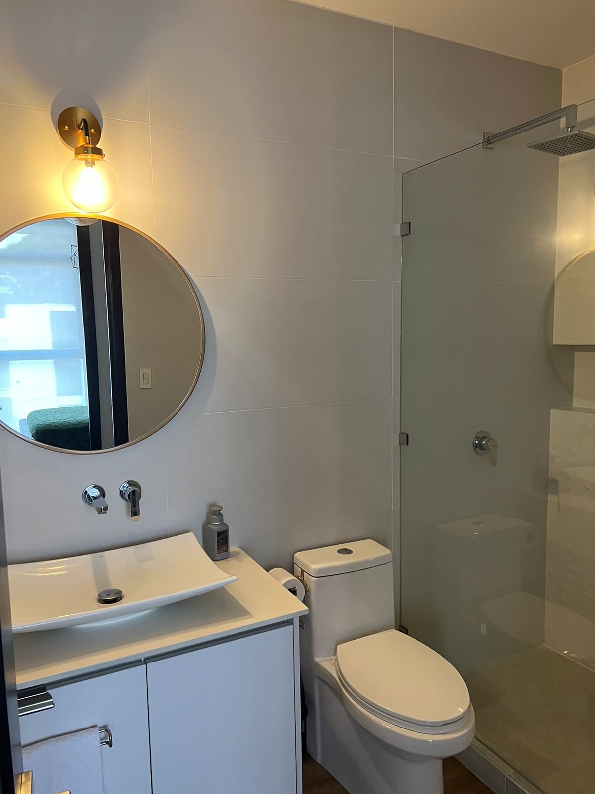 Renta de apartamento amueblado en zona 14 – 2 habitaciones – Unio