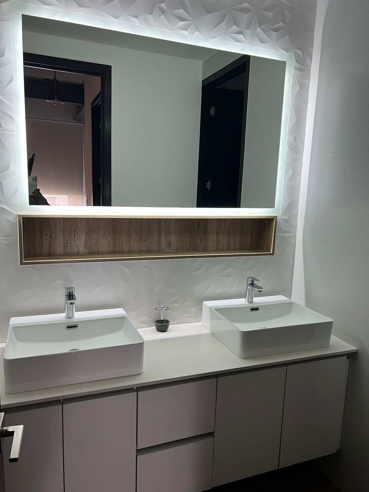 Renta de apartamento amueblado en zona 14 – 2 habitaciones – Unio