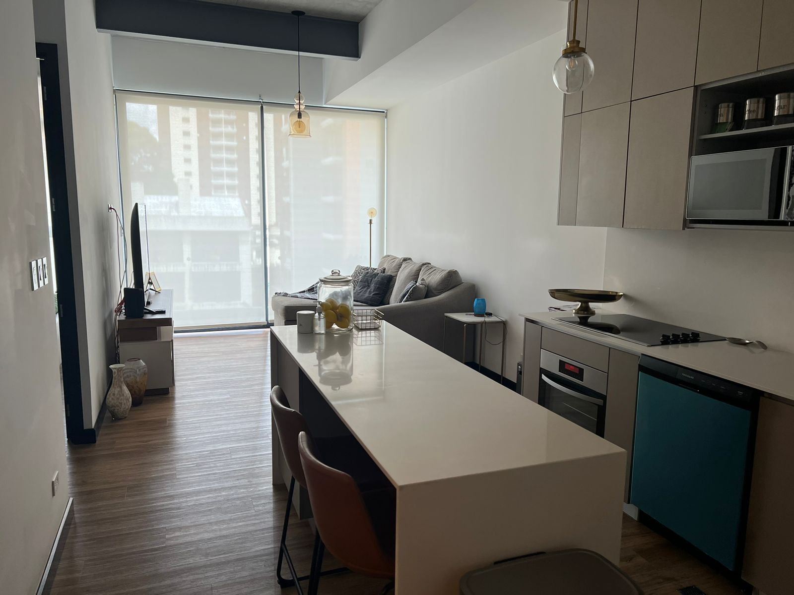 Renta de apartamento amueblado en zona 14 – 2 habitaciones – Unio