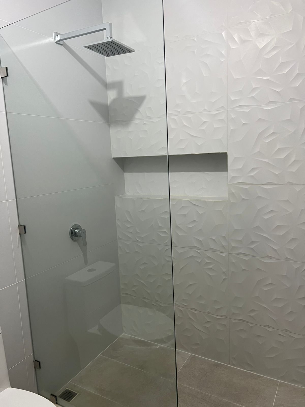 Renta de apartamento amueblado en zona 14 – 2 habitaciones – Unio