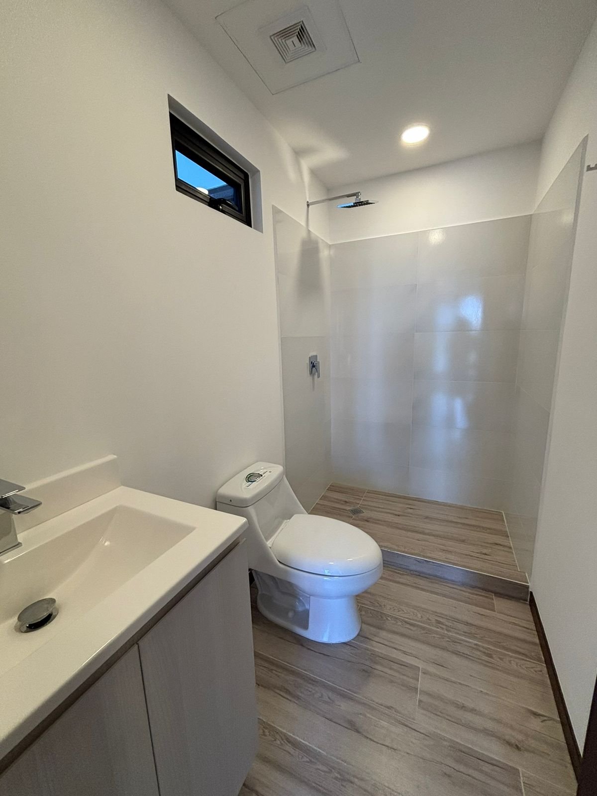 Venta de apartamento para inversión -2 habitaciones – zona 10 – Neo 2