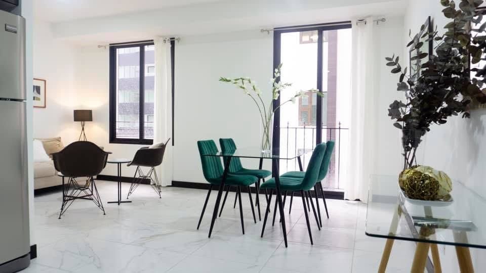 Se Renta Apartamento amueblado en Zona 15 Vista Hermosa 1 en Fontainebleau