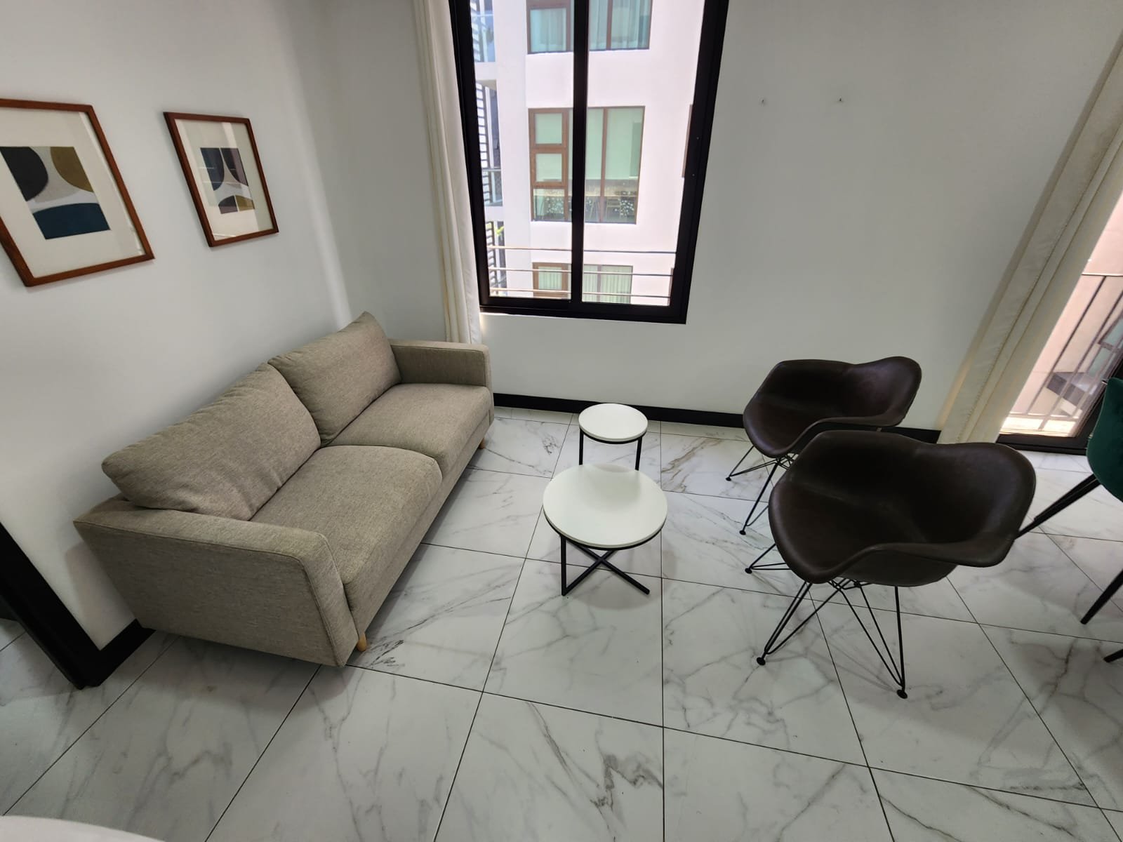 Apartamento amueblado en renta, en Fontainebleau zona 15