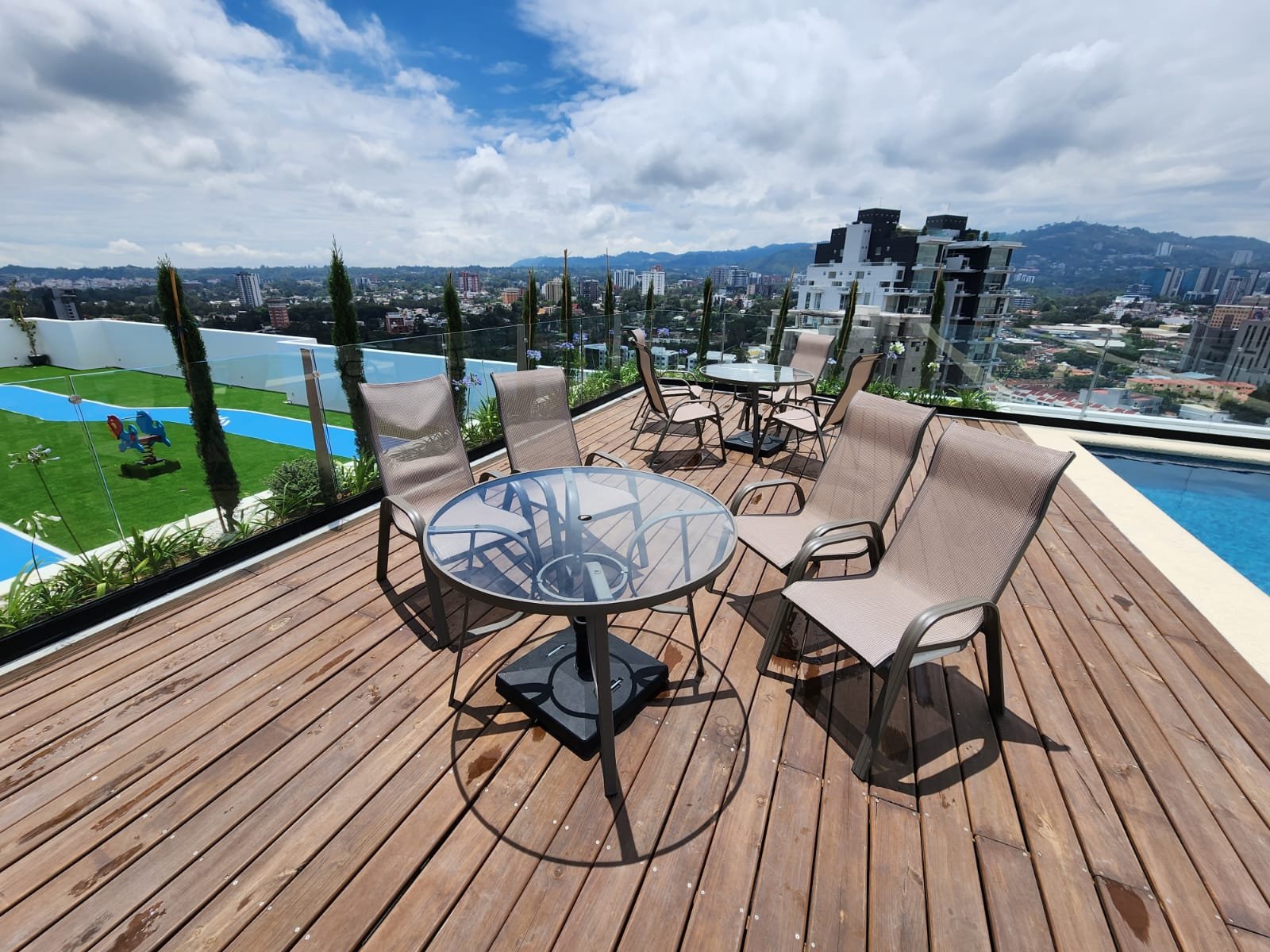 Apartamento en Renta en Zona 10