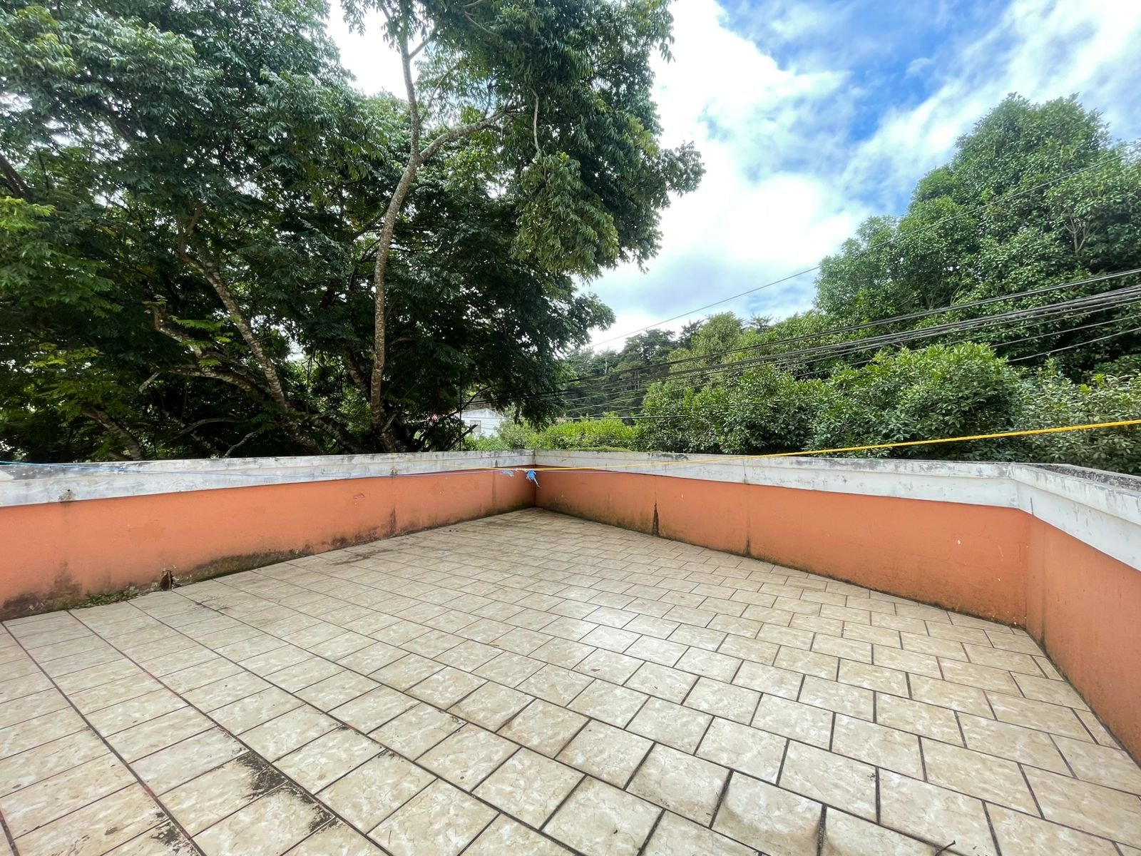 Casa en renta en res. San Antonio Carretera a El Salvador