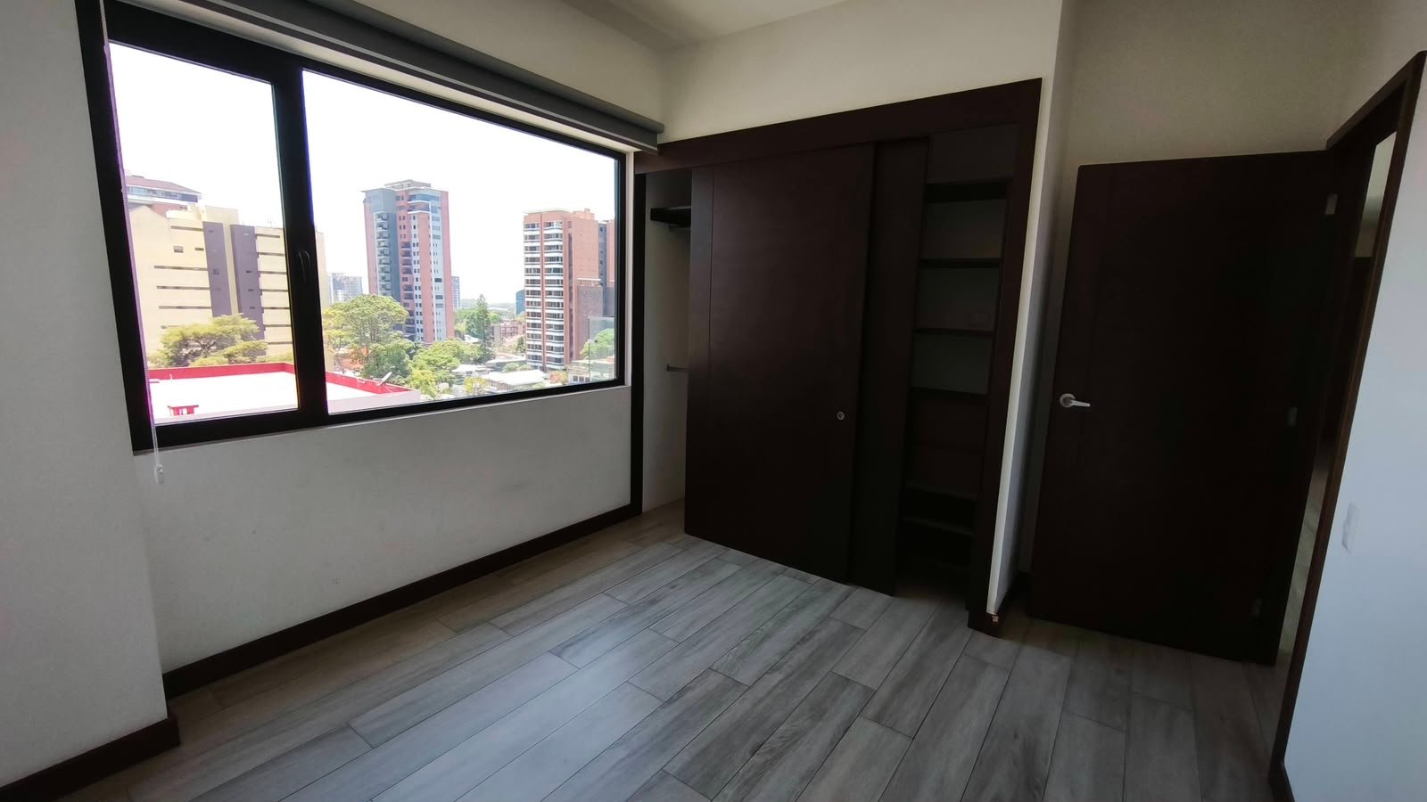 Apartamento en renta – 3 habitaciones Edificio NOVUS zona 14 – Novus