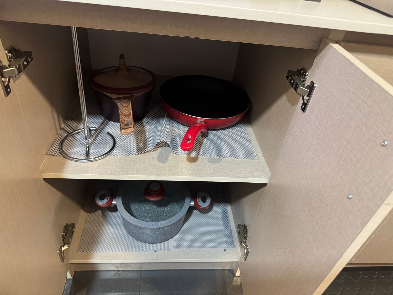 Apartamento amueblado en renta – Pacífica Plaza Zona 14