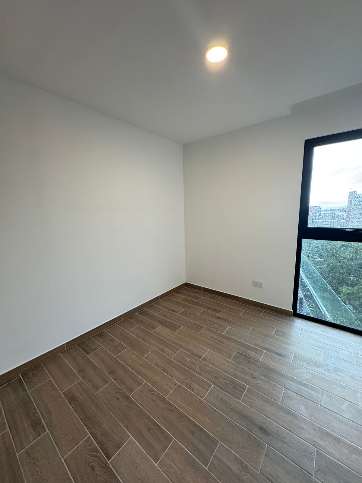 Vendo Apartamento 3 habitaciones en edificio Parque 14