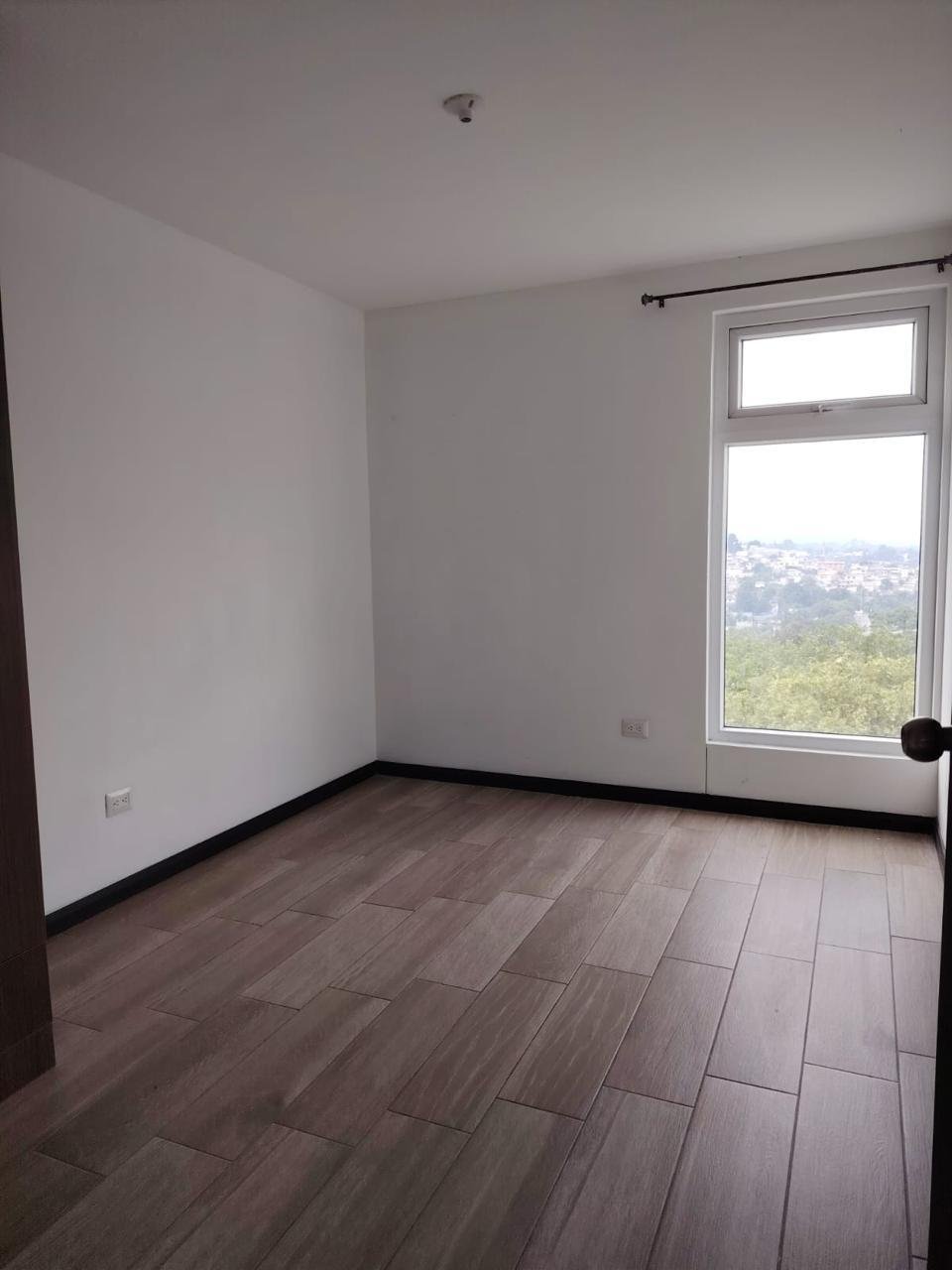 Vendo apartamento con 3 habitaciones en Sakai zona 1 de Mixco