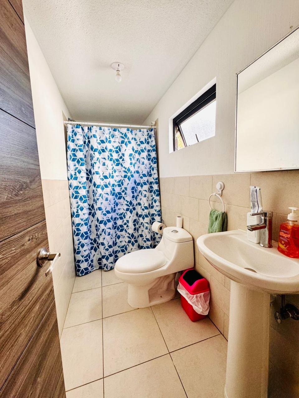 Se vende casa de 3 niveles Alika Club Residencial Km 18.5