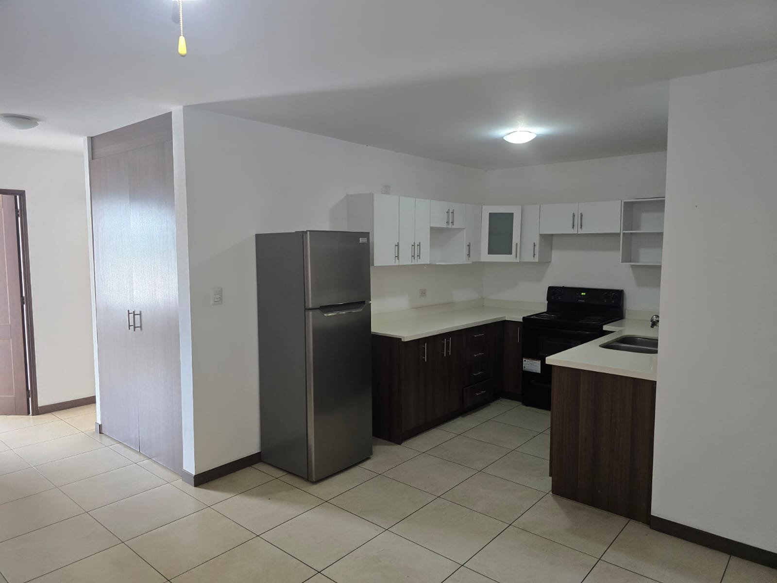 Rento apartamento en Santa María Las Charcas nivel 3 – Santa María Las Charcas Zona11