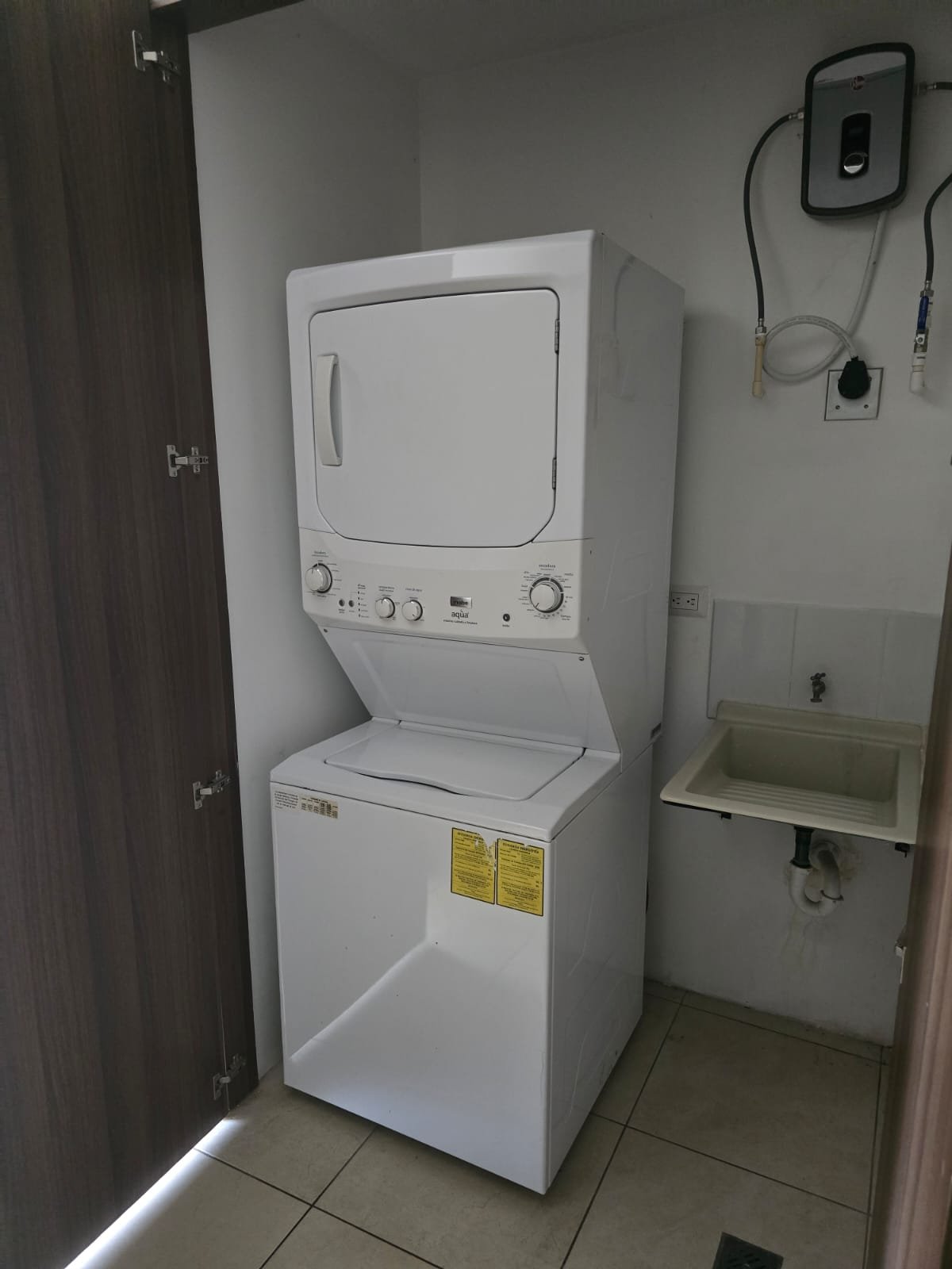 Rento apartamento en Santa María Las Charcas nivel 3 – Santa María Las Charcas Zona11