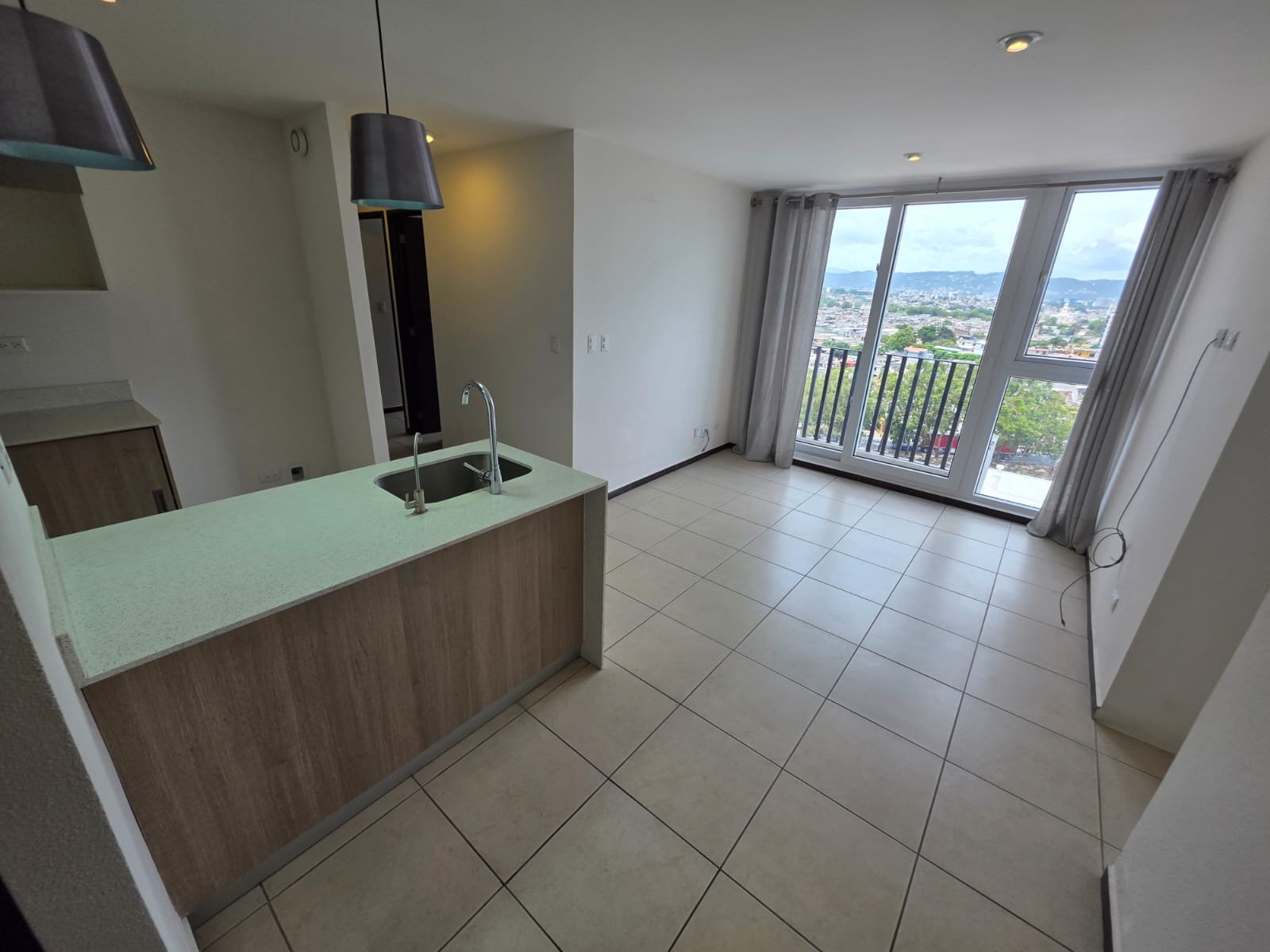 Apartamento en Renta Edificio Parque San Jorge Zona 11