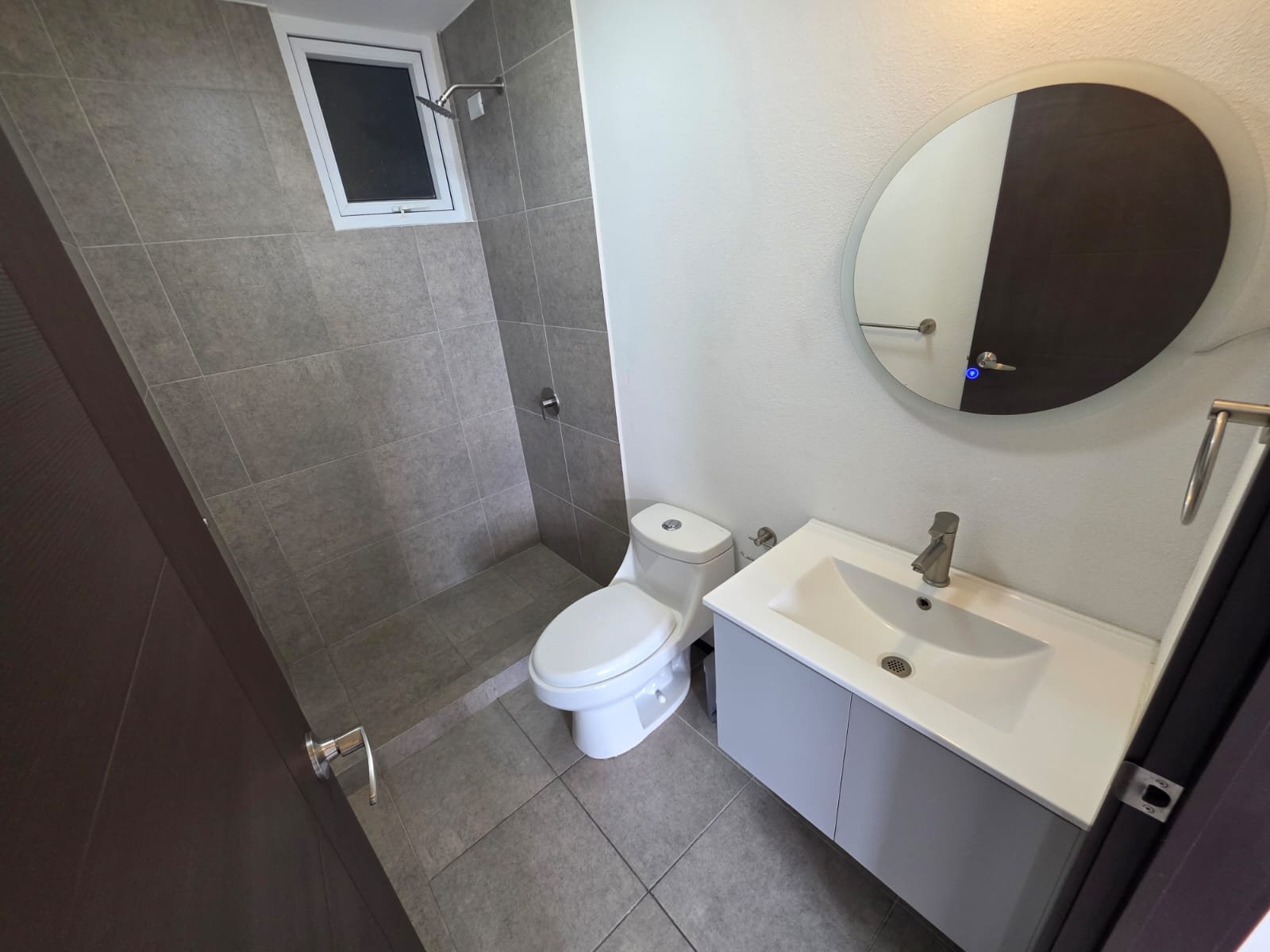 Apartamento en Renta Edificio Parque San Jorge Zona 11