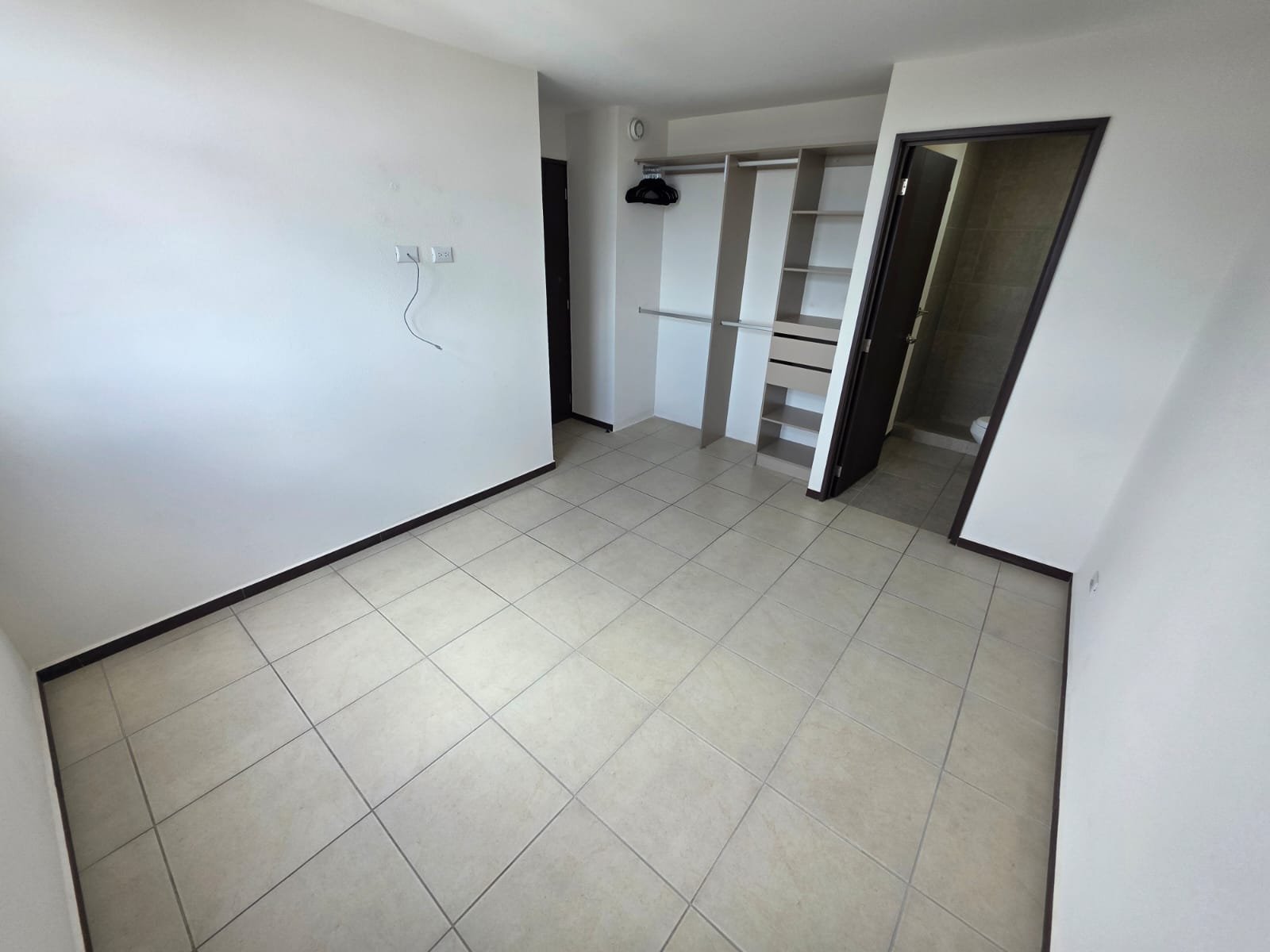 Apartamento en Renta Edificio Parque San Jorge Zona 11
