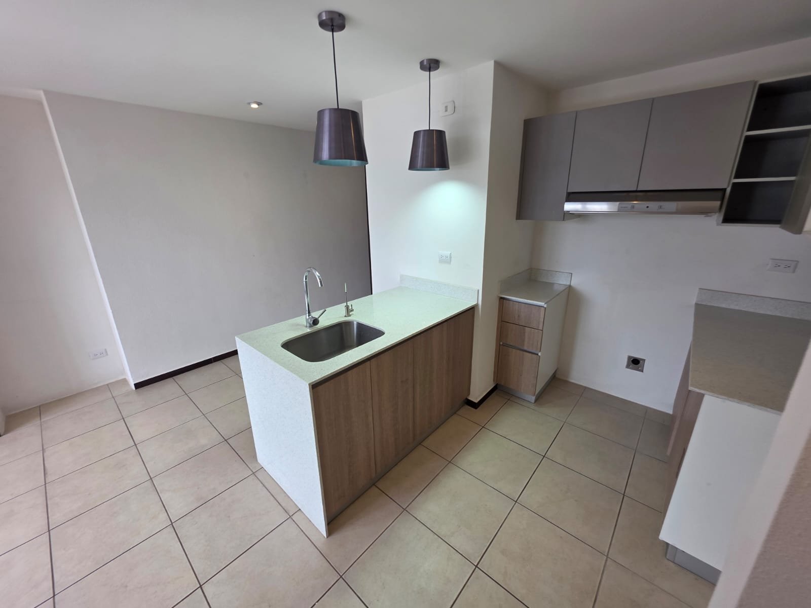 Apartamento en Renta Edificio Parque San Jorge Zona 11