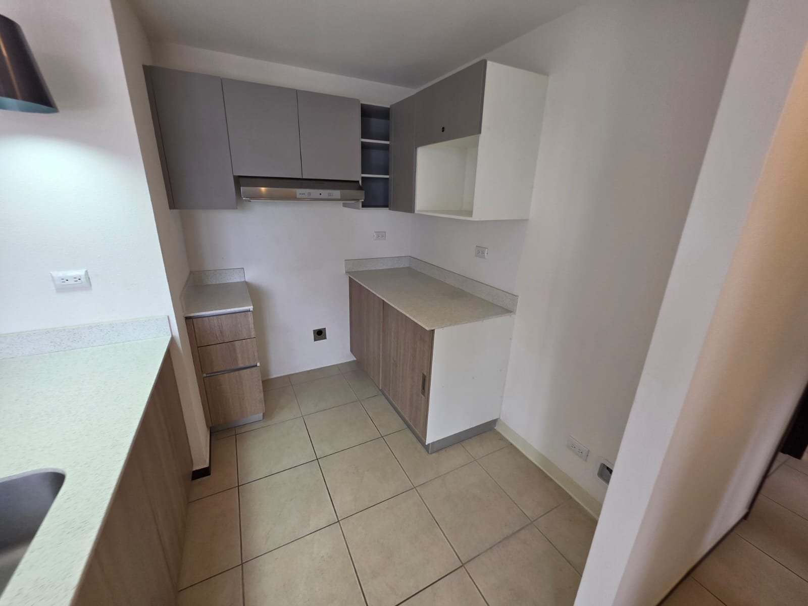 Apartamento en Renta Edificio Parque San Jorge Zona 11